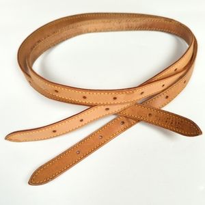 Authentic LOUIS VUITTON leather strap 32”